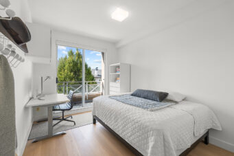 #407 – 3600 Windcrest Drive
